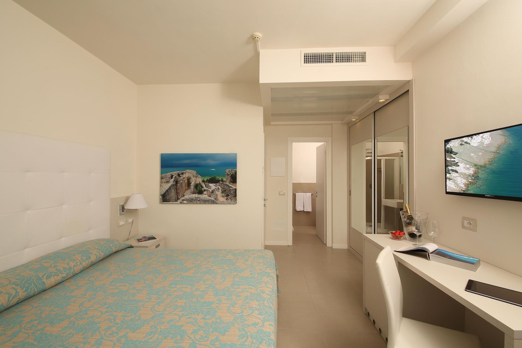 Hotel Residence Holiday Sirmione Exterior foto