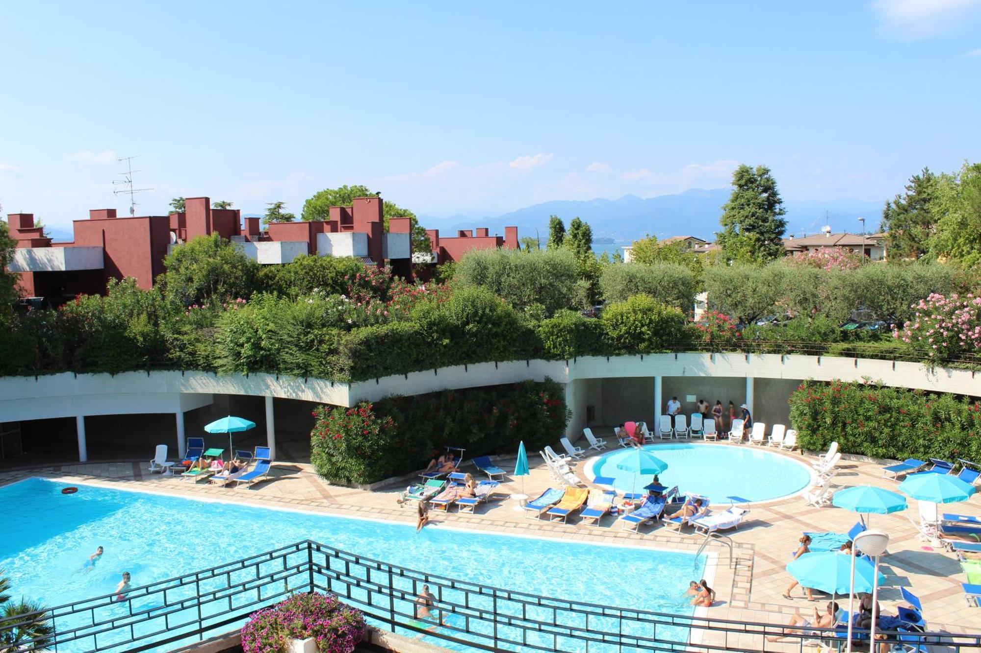 Hotel Residence Holiday Sirmione Exterior foto