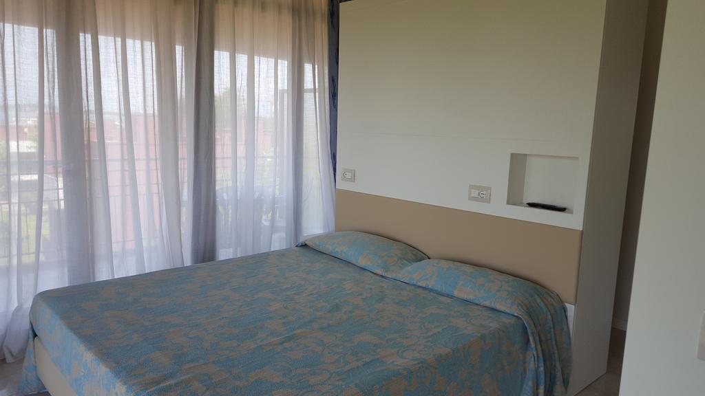 Hotel Residence Holiday Sirmione Exterior foto